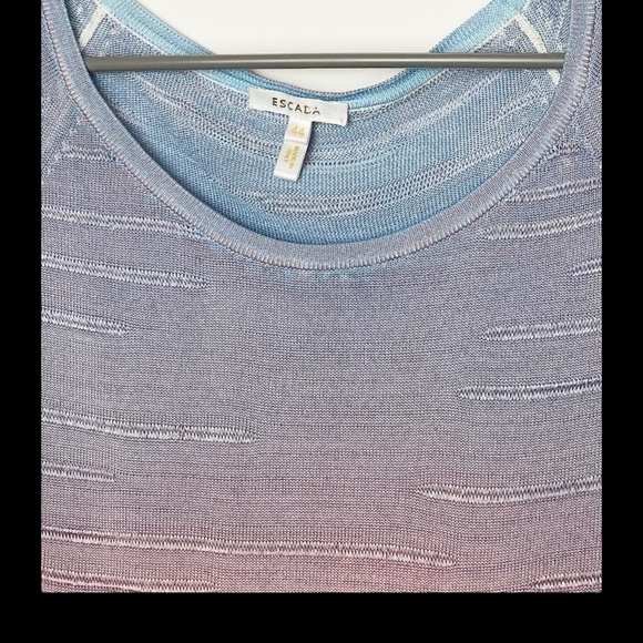 Escada Scoop Neck Italy Sunset Tee Size 44/L - Picture 4 of 4